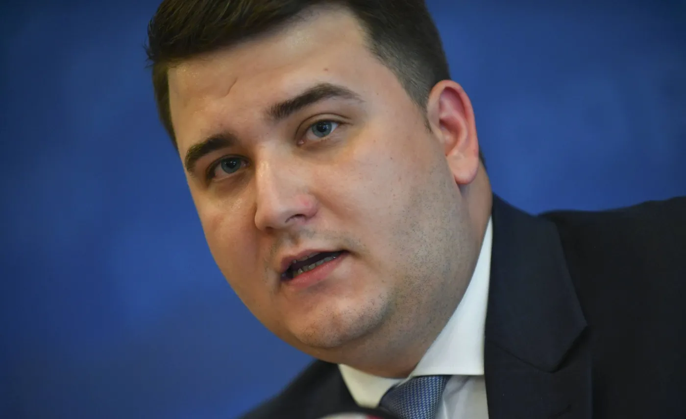 Były rzecznik MON Bartłomiej Misiewicz 