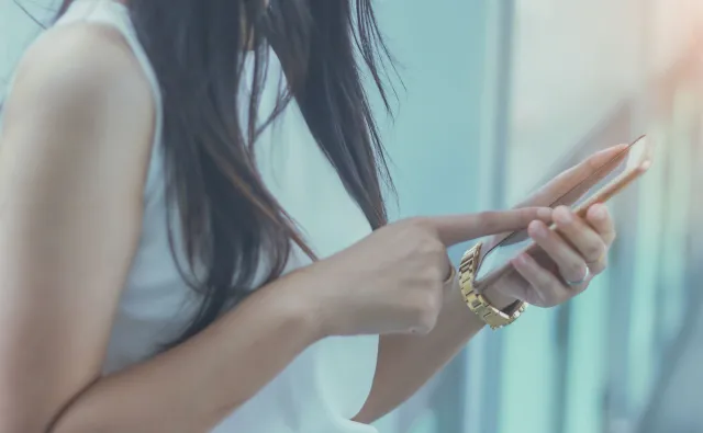 Zrobiła mu nagie zdjęcia na randce, a potem chciała pieniędzy. Więcej i więcej