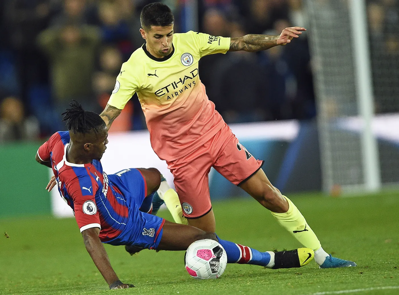 Phil Foden i James McArthur