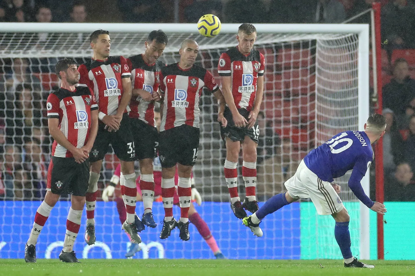 Jan Bednarek (drugi od lewej)