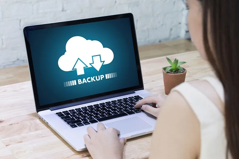 Zabezpiecz dane i odzyskaj je jednym kliknięciem