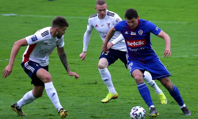 Ekstraklasa: Derby Śląska bez fajerwerków i goli