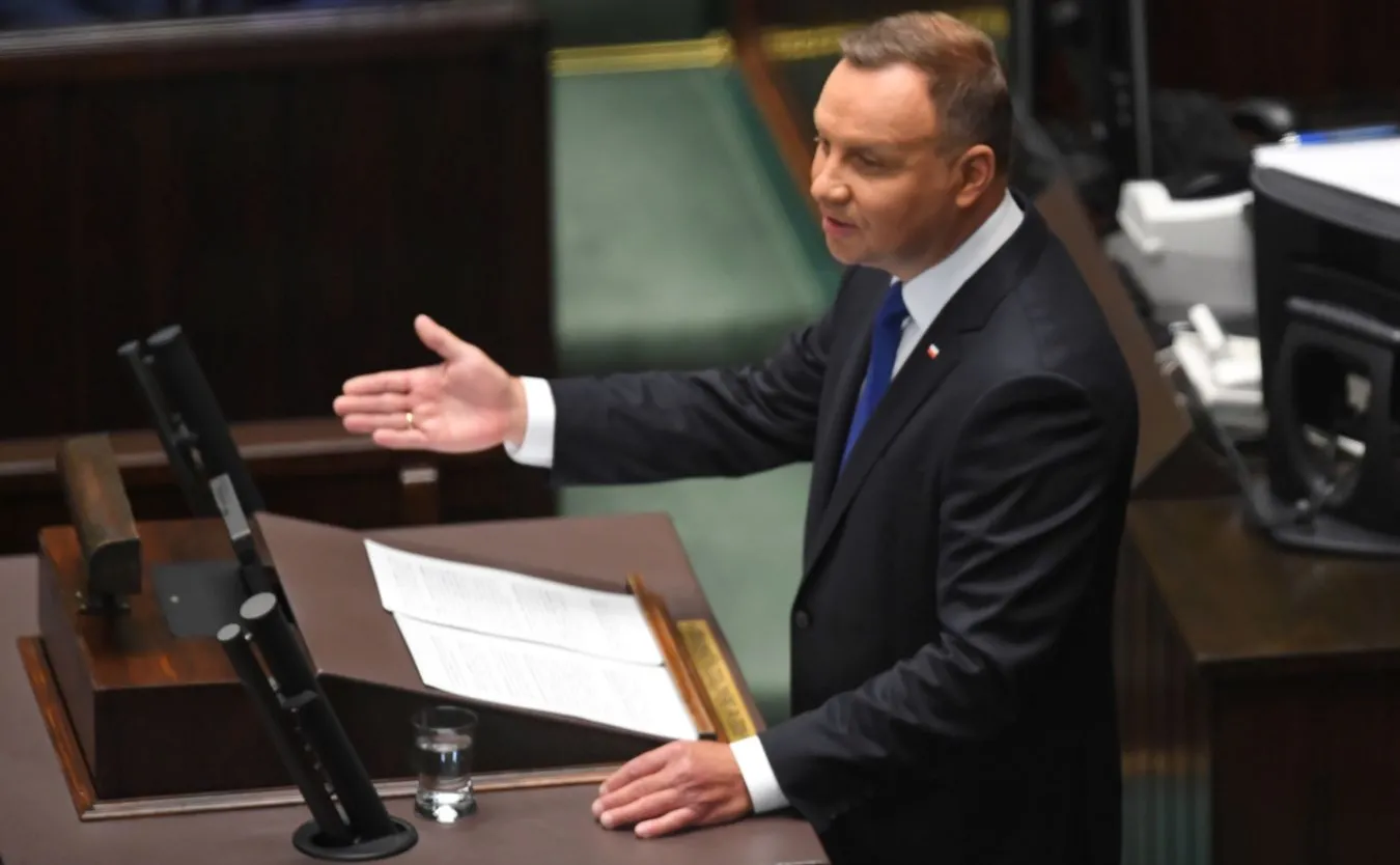 Prezydenta Duda: Dziś demokracja w Polsce jest silniejsza niż kiedykolwiek. CAŁE ORĘDZIE