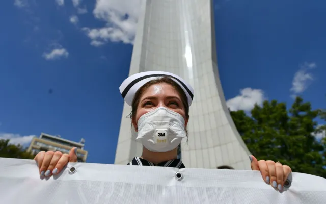 Protest lekarzy. "Gdyby przyszli do nas Szumowski, Ziobro, Karczewski, wsadzilibyśmy ich na taczki"
