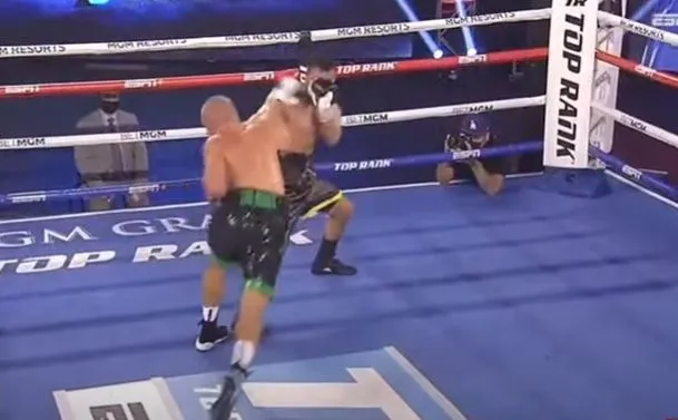 Najlepsza walka 2020 roku! Zepeda i Baranczyk po cztery razy leżeli na deskach