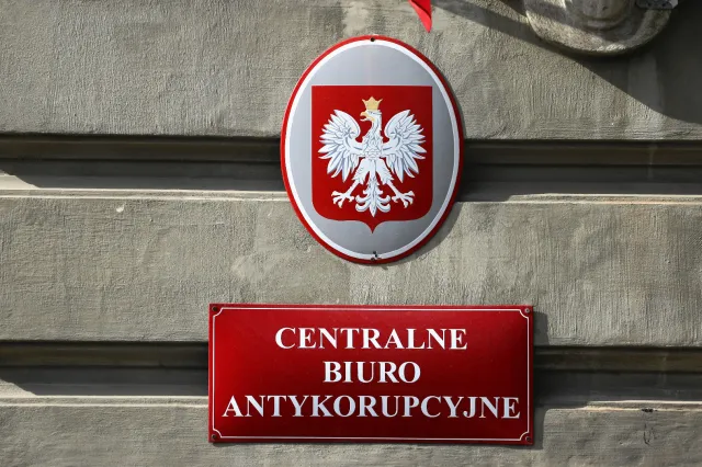 Seksistowskie zachowanie funkcjonariuszy względem córki Giertycha? Jest KOMENTARZ CBA i MSWiA