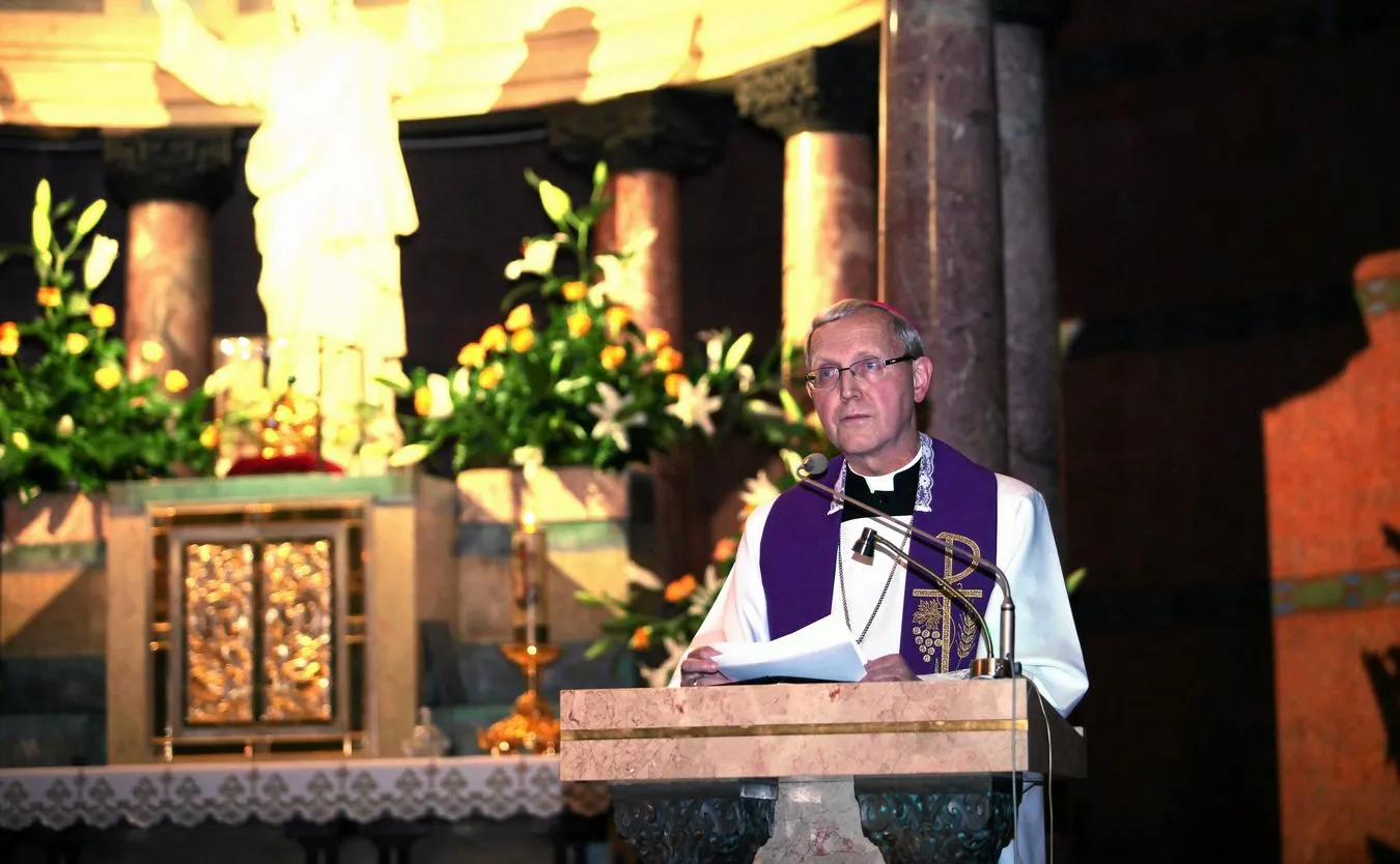 Nowe sanktuarium św. Rocha, patrona chroniącego od zarazy i morowego powietrza. Jest dekret