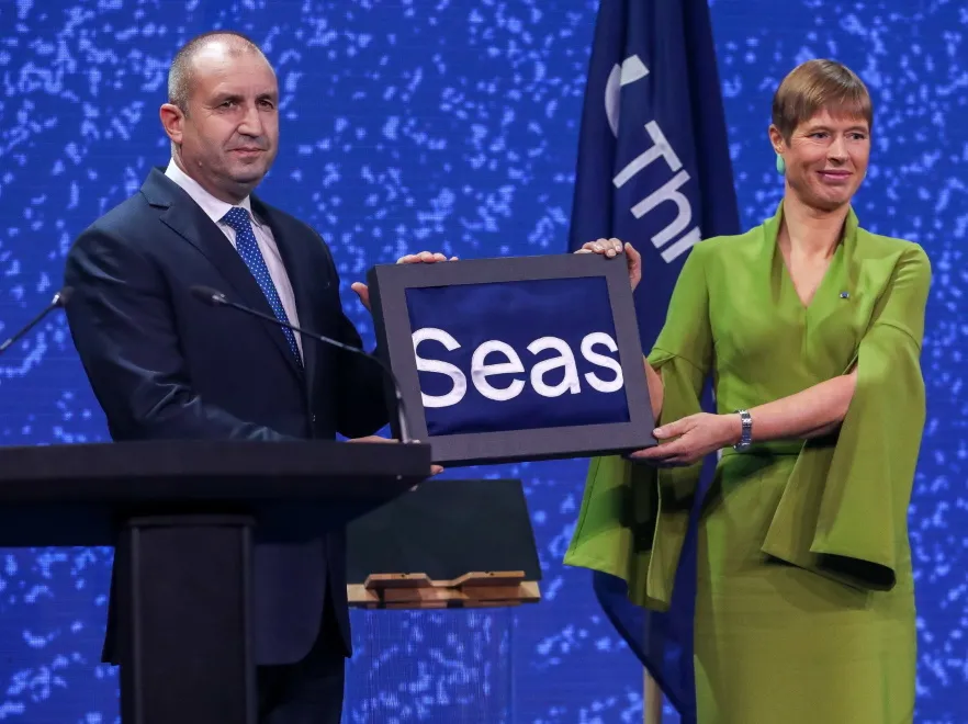 kersti-kaljulaid-rumen-radew-28267834.jpg