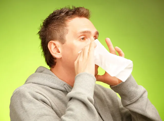 Ekspert: Nie wiemy, jak długo utrzymuje się odporność po kontakcie z koronawirusem