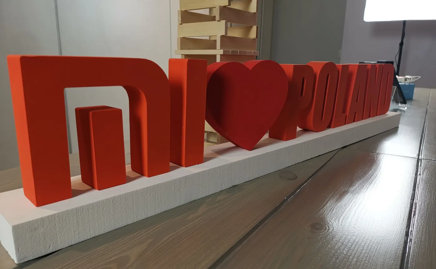 Sprzedaż smartfonów. Xiaomi i Samsung mocne, Huawei spada