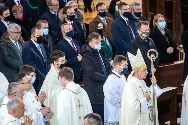 Abp Dzięga o demonstracjach Strajku Kobiet: Nienaturalne, wręcz wynaturzone odgłosy
