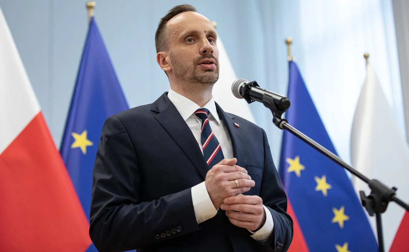 Kowalski: Unijni biurokraci będą Polsce odbierać fundusze. Wpłyną tak na wynik wyborów