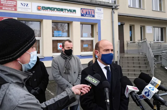 Budka o fiasku wyborów korespondencyjnych:  Zatrzymaliśmy wtedy putinizację Polski.