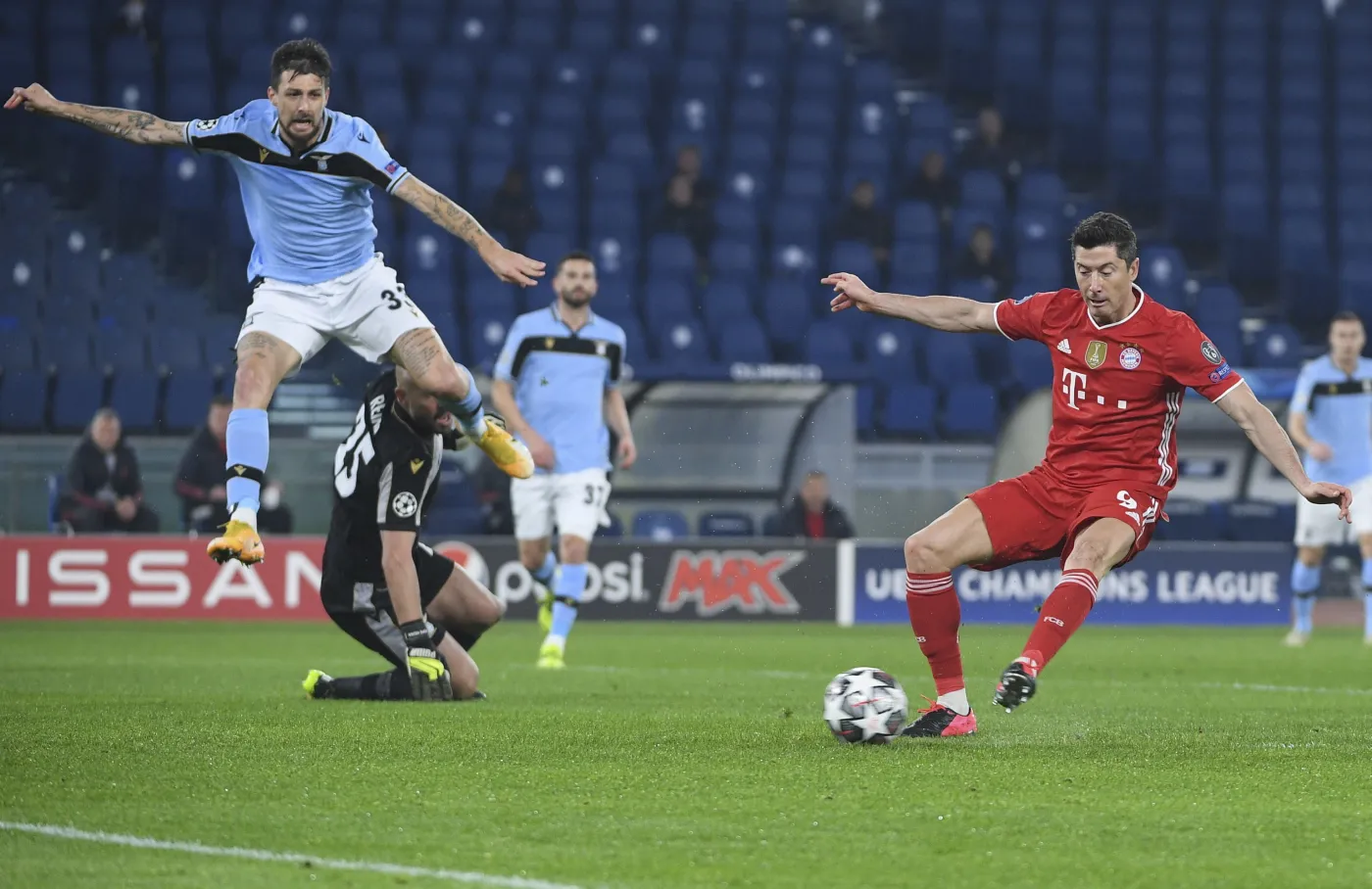 Lewandowski trzecim strzelcem wszech czasów Ligi Mistrzów. Bayern rozgromił Lazio