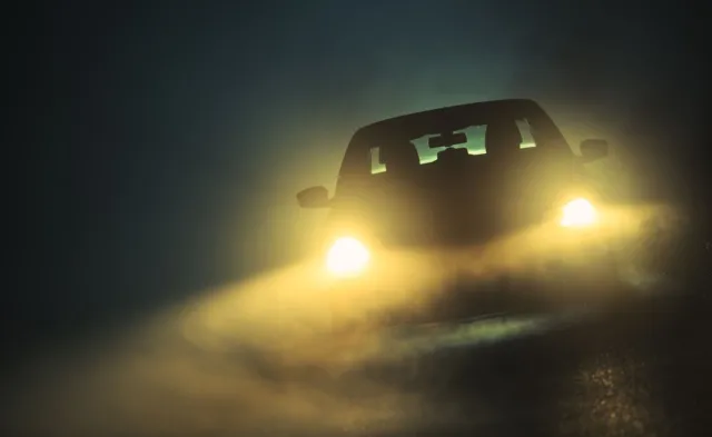 IMGW ostrzega: Gęsta mgła w południowo-wschodniej części kraju