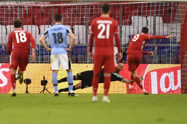 Bayern czeka na decyzję niemieckiego rządu w sprawie Lewandowskiego