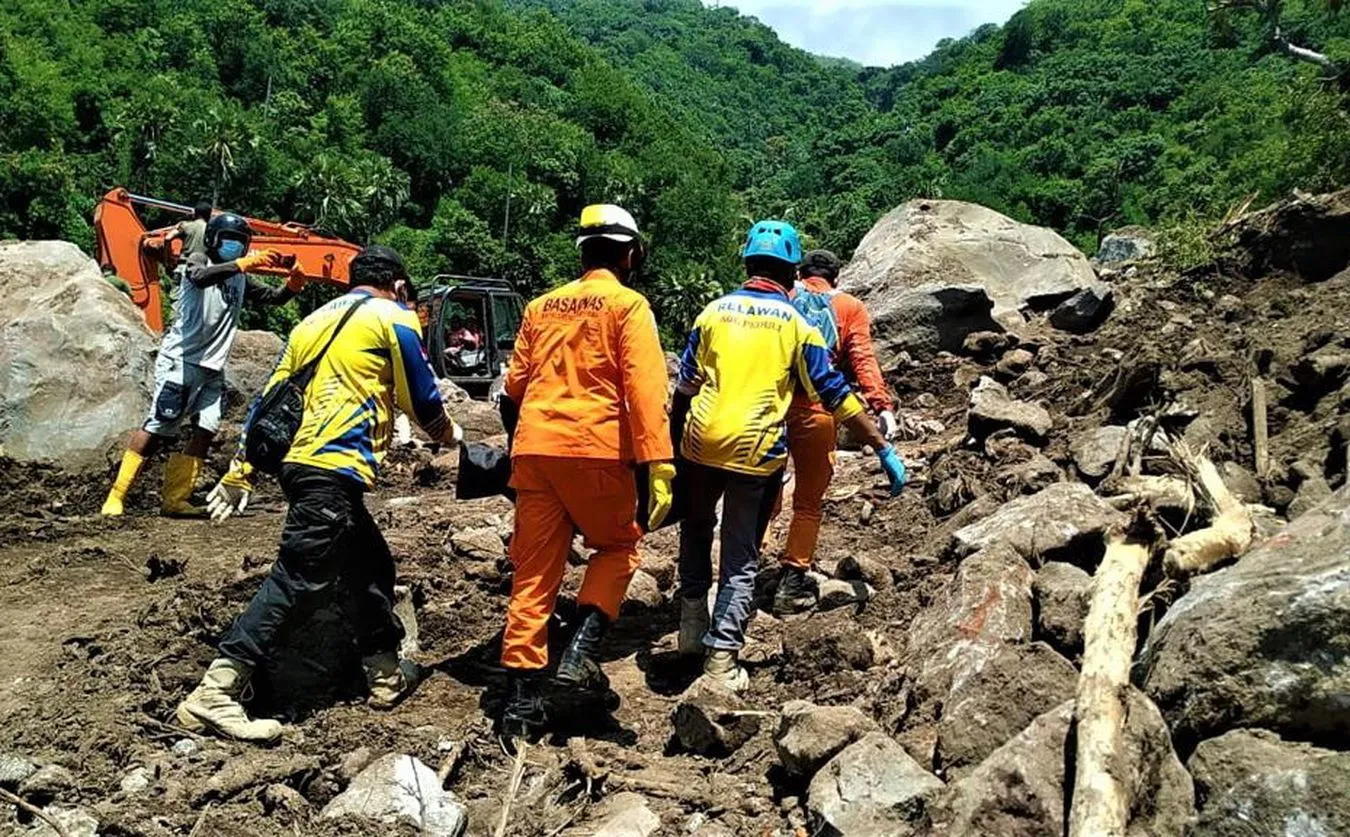 Trzęsienie ziemi w Indonezji 