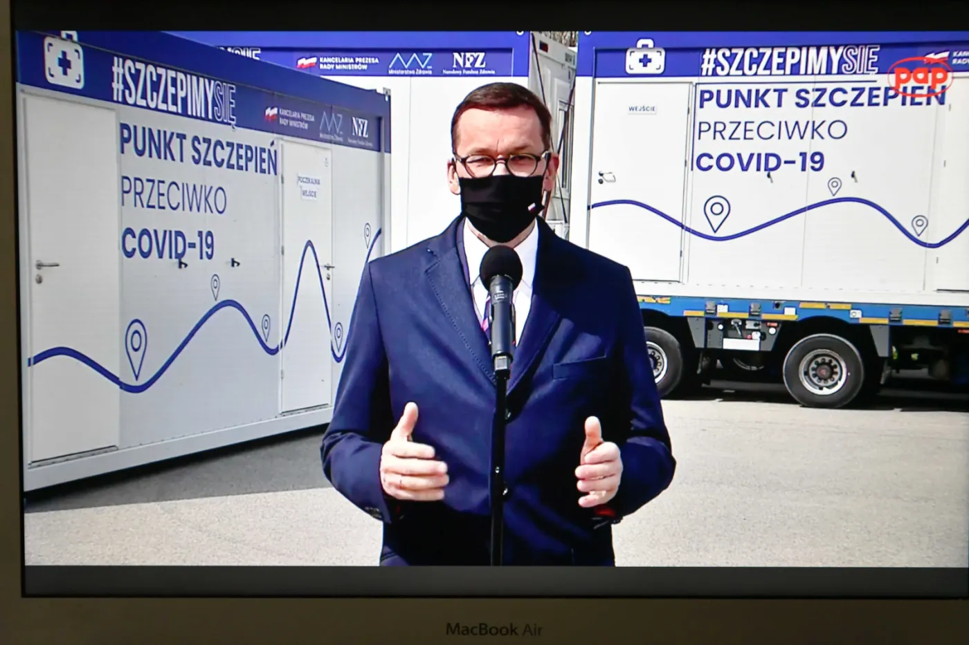 Szczepienia na mieście. Premier zapowiada przyspieszenie w majówkę