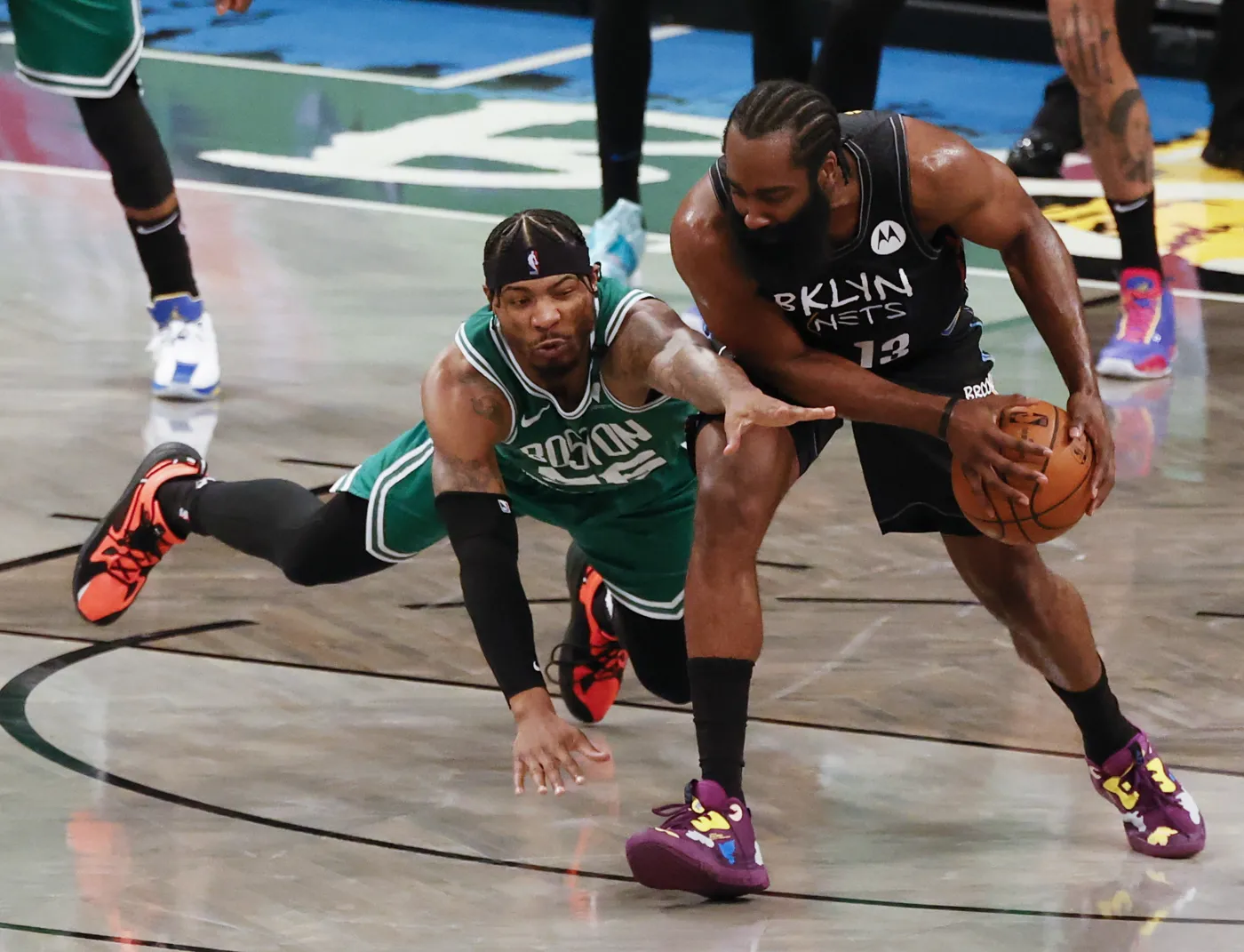 Nets i Mavericks coraz bliżej awansu. Lakers odrobili straty