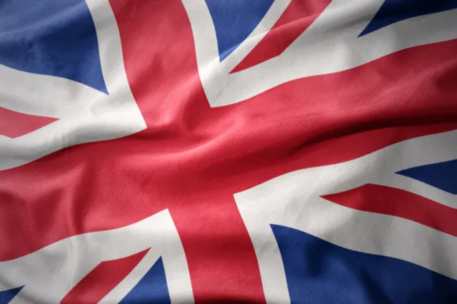 Zakończył się okres przejściowy po brexicie. "Czas wznieść szklanicę"