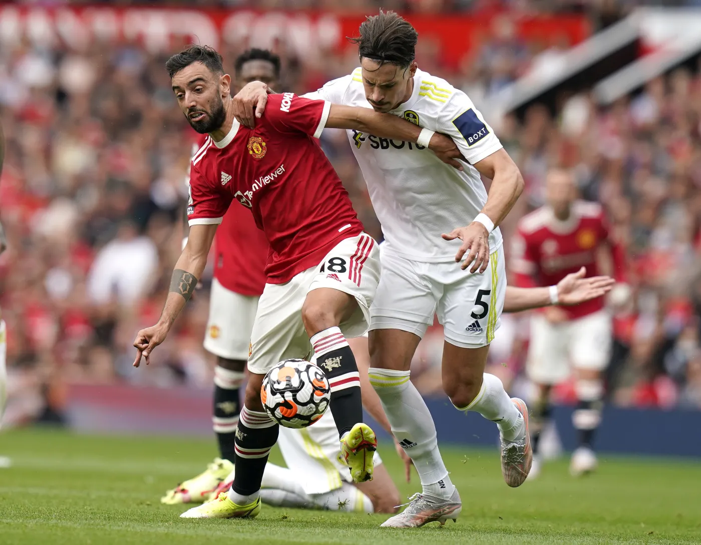 Bruno Fernandes i Robin Koch