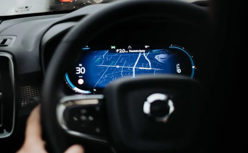 Volvo XC40 Recharge tańsze o 68 tys. zł i w programie "Mój elektryk". To nowa wersja SUV-a