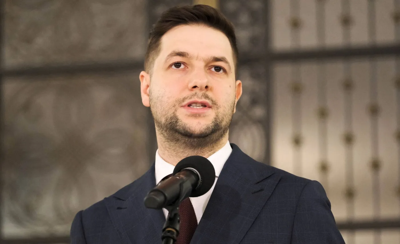 Ekonomiczni płaskoziemcy. O starannie zaplanowanej manipulacji Solidarnej Polski