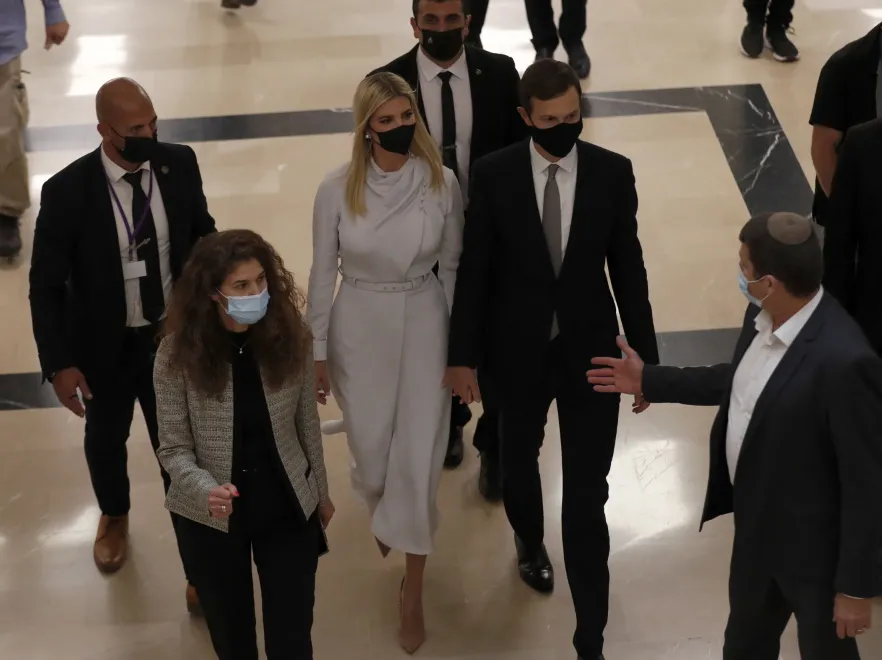 "Mniej zadbana niż zwykle". Internauci krytycznie oceniają wygląd dawno niewidzianej Ivanki Trump