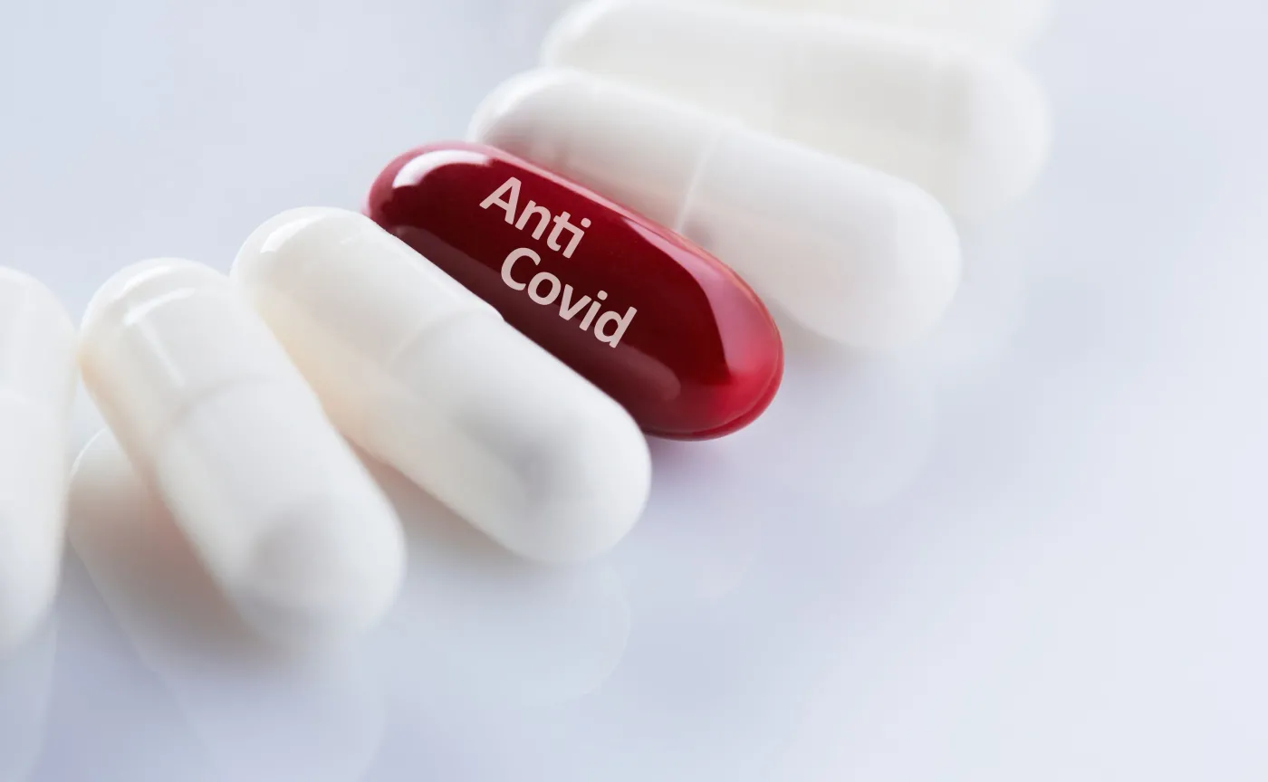 EMA dopuściła do użytku dwa leki przeciw Covid-19: Ronapreve i Regkirona