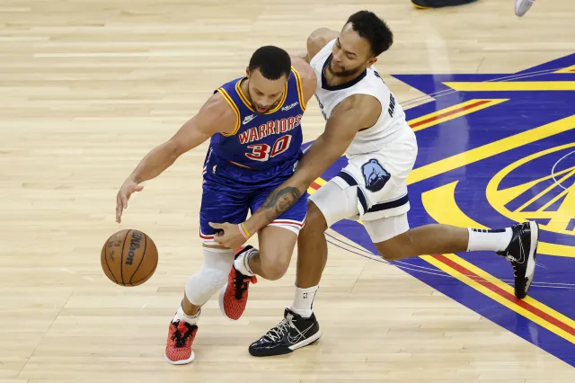 Liga NBA. Strzeleckie popisy Curry'ego i Walkera