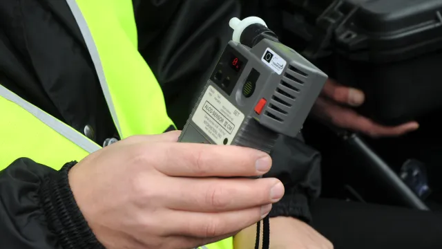 Policjant KSP zatrzymany za jazdę pod wypływem alkoholu