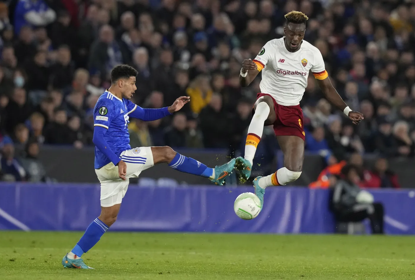 Asysta Zalewskiego w półfinale Ligi Konferencji. Milik zagrał tylko kilka minut