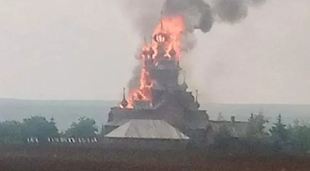 "Rosjanie niszczą świątynie należące do patriarchatu w Moskwie"