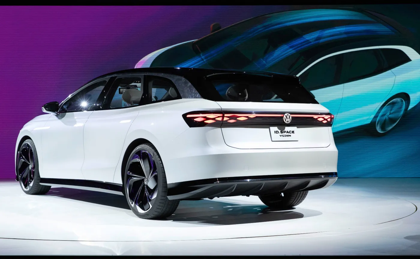 12758659-volkswagen-id-space-vizzion.jpg