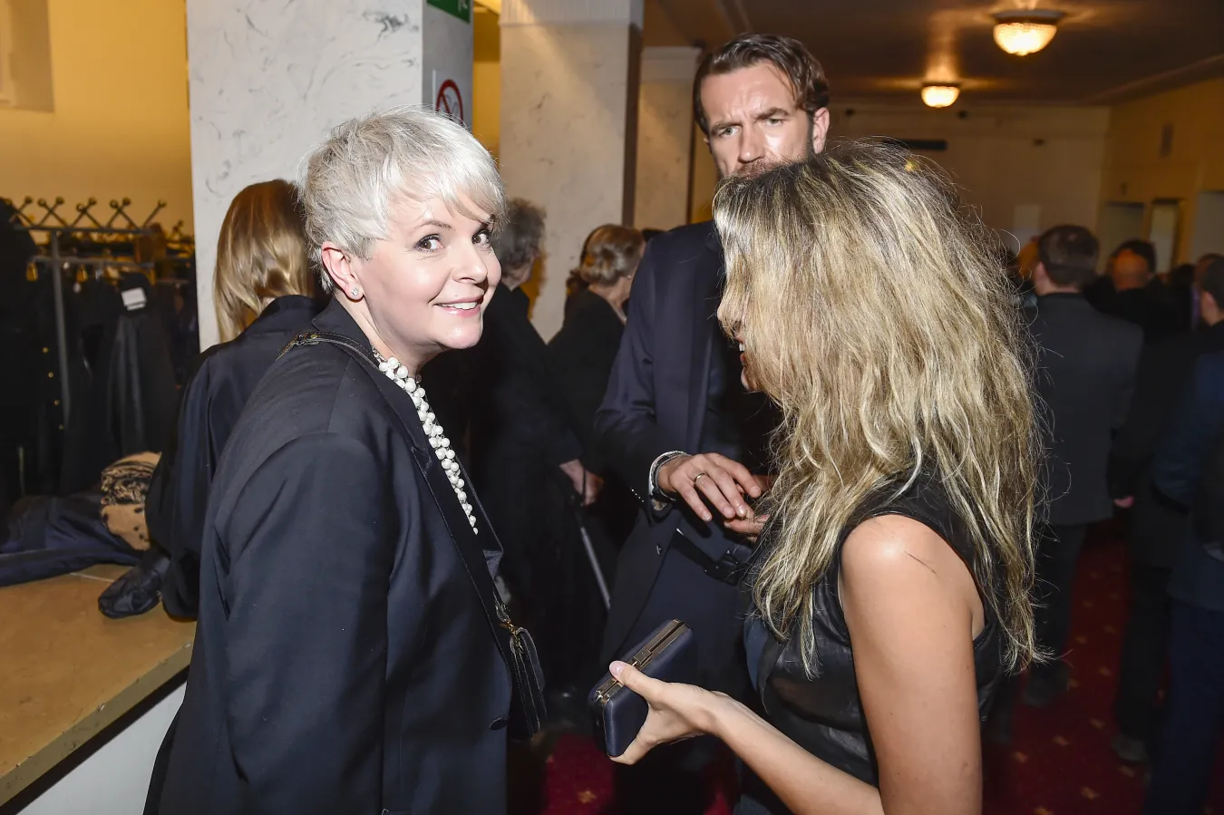 Górniak mówi o "biorobotach, hybrydach i reptilianach". Korwin Piotrowska komentuje