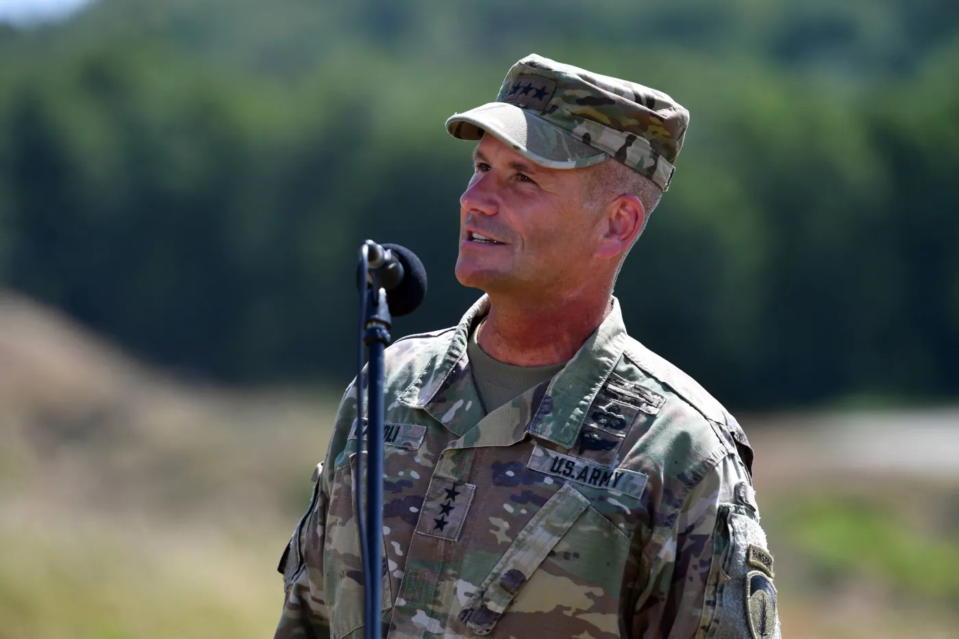 Zmiana na stanowisku głównodowodzącego sił zbrojnych NATO w Europie