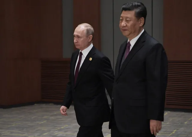 Japonia zaniepokojona agresywnymi działaniami Rosji i Chin