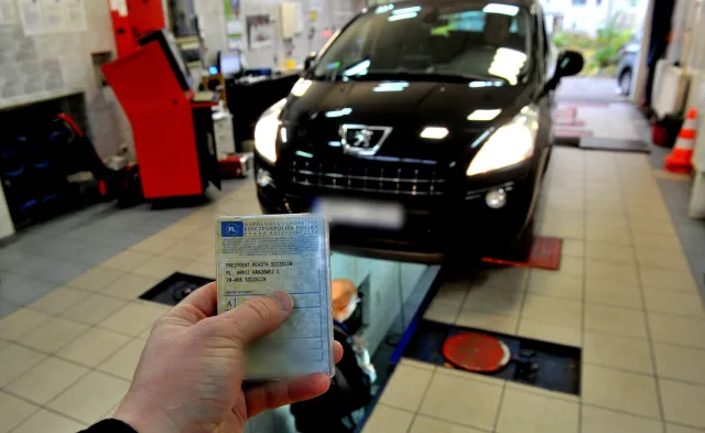 Badanie techniczne po nowemu i kary. Negatywny wynik zdziwi wielu kierowców
