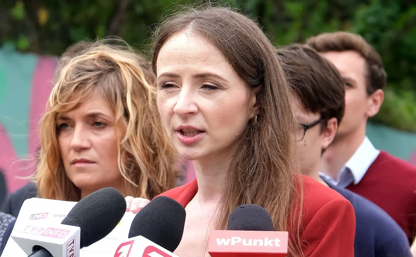 Dziemianowicz-Bąk: Szkoła powinna być wolna od indoktrynacji, także wyznaniowej