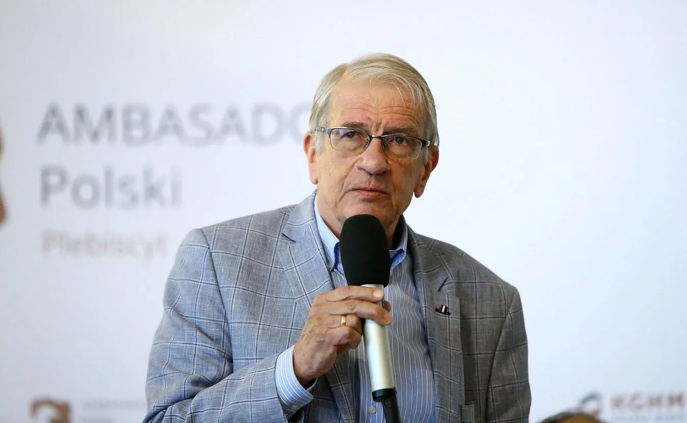 Fragment o in vitro w podręczniku do HiT. Roszkowski: To nie ja drażnię te dzieci