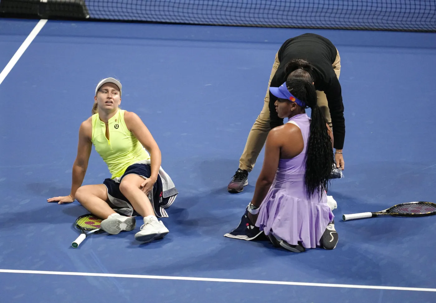 Pierwsza wygrana Osaki od US Open. Rywalka doznała kontuzji przy pierwszym serwisie