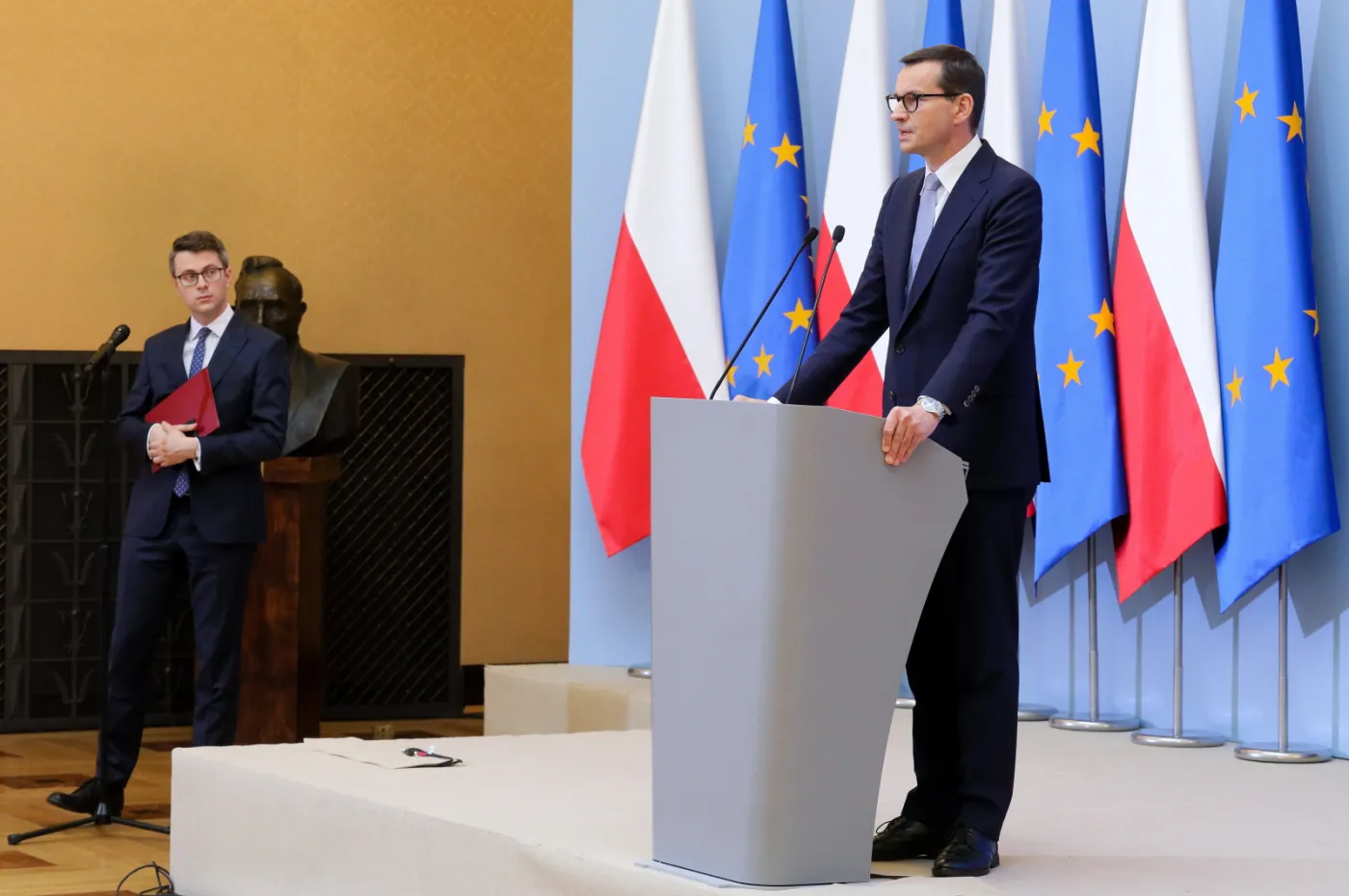 Premier o aferze podsłuchowej: Przewodniczący PO realizuje konsekwentnie swoją strategię przefarbowania