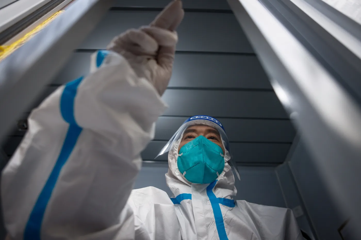 Covid-19 znów atakuje Chiny. Pekin "w krytycznym punkcie"