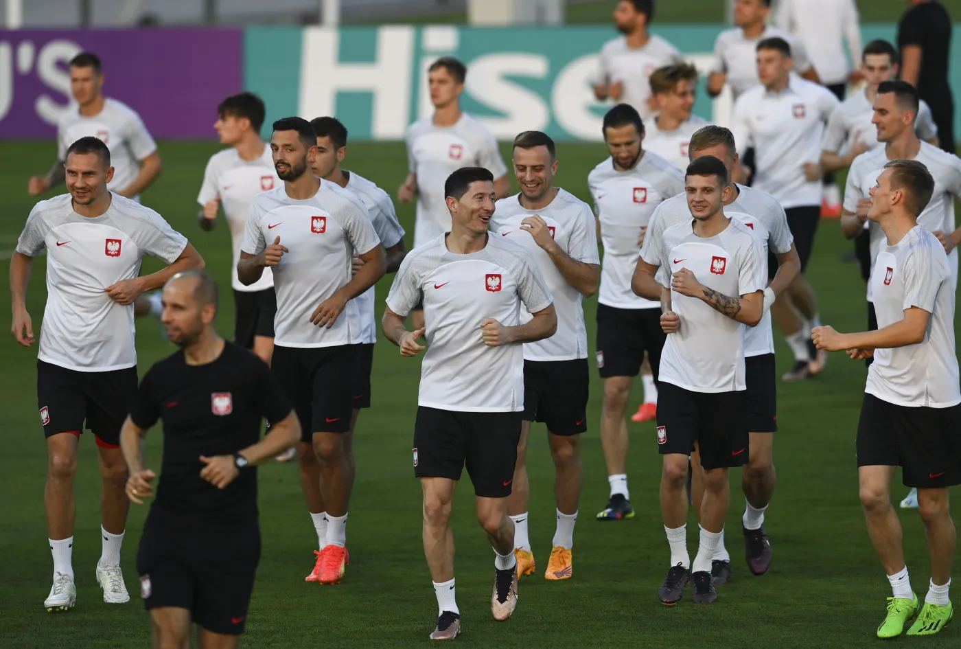 Henryk Kasperczak: Polscy piłkarze wyglądają jak "smutasy"