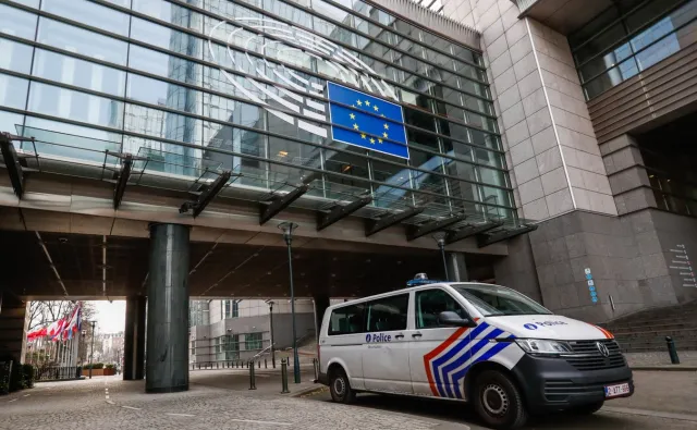 Partner Evy Kaili przyznał się do korupcji. "Próbuje oczyścić ją z zarzutów"