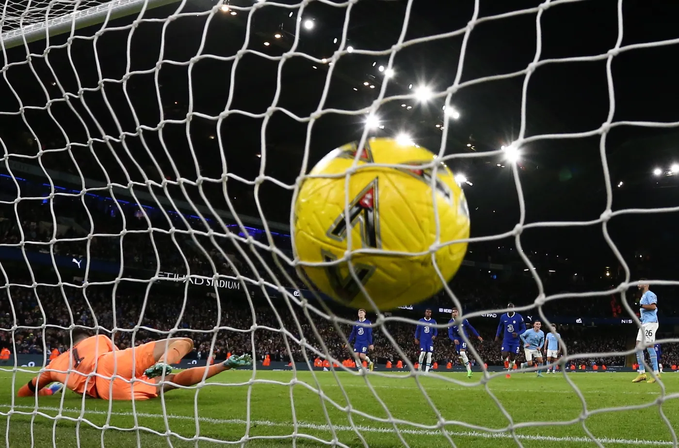 Wpadka drużyny Casha i Bednarka w Pucharze Anglii. Popis Manchesteru City [WIDEO]