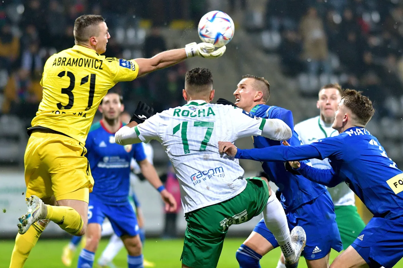 Podział punktów w Legnicy na inaugarację ekstraklasy