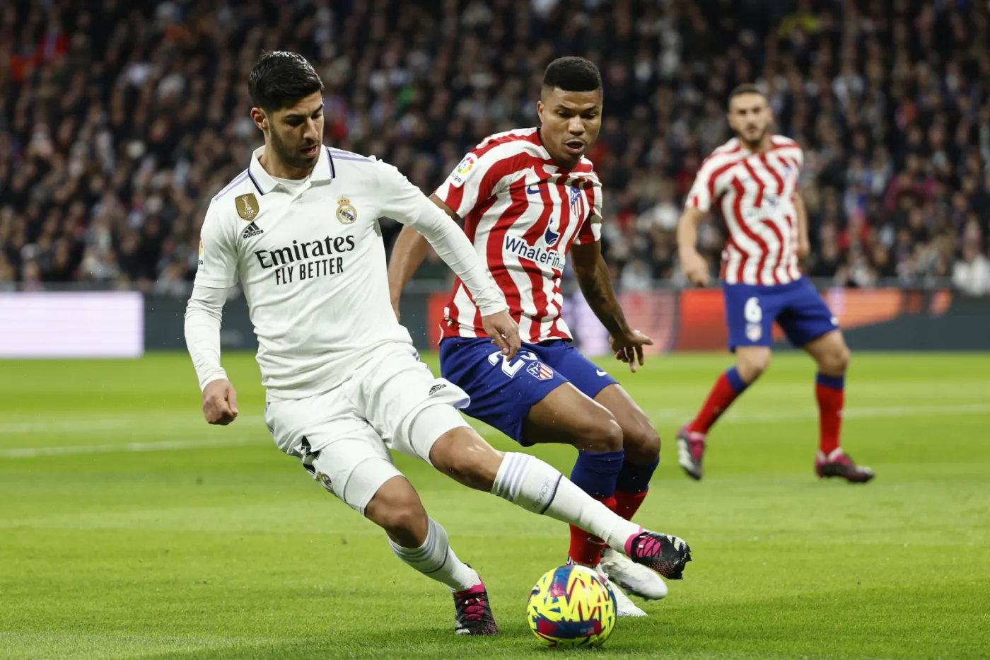 Derby Madrytu na remis, nastolatek uratował Real