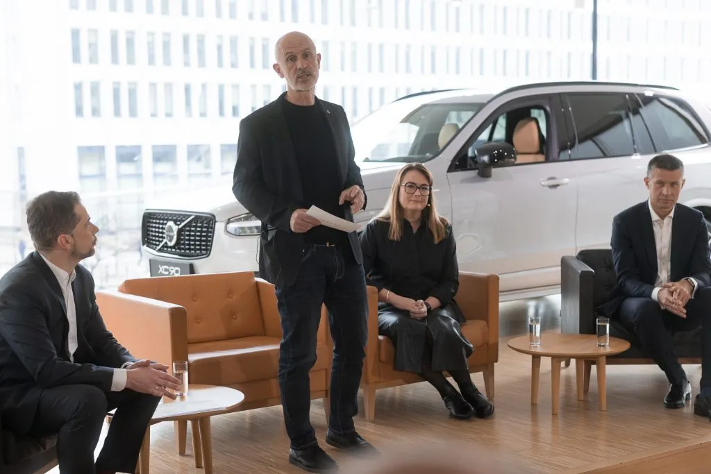 jim-rowan-prezes-volvo-cars-37724091.jpg