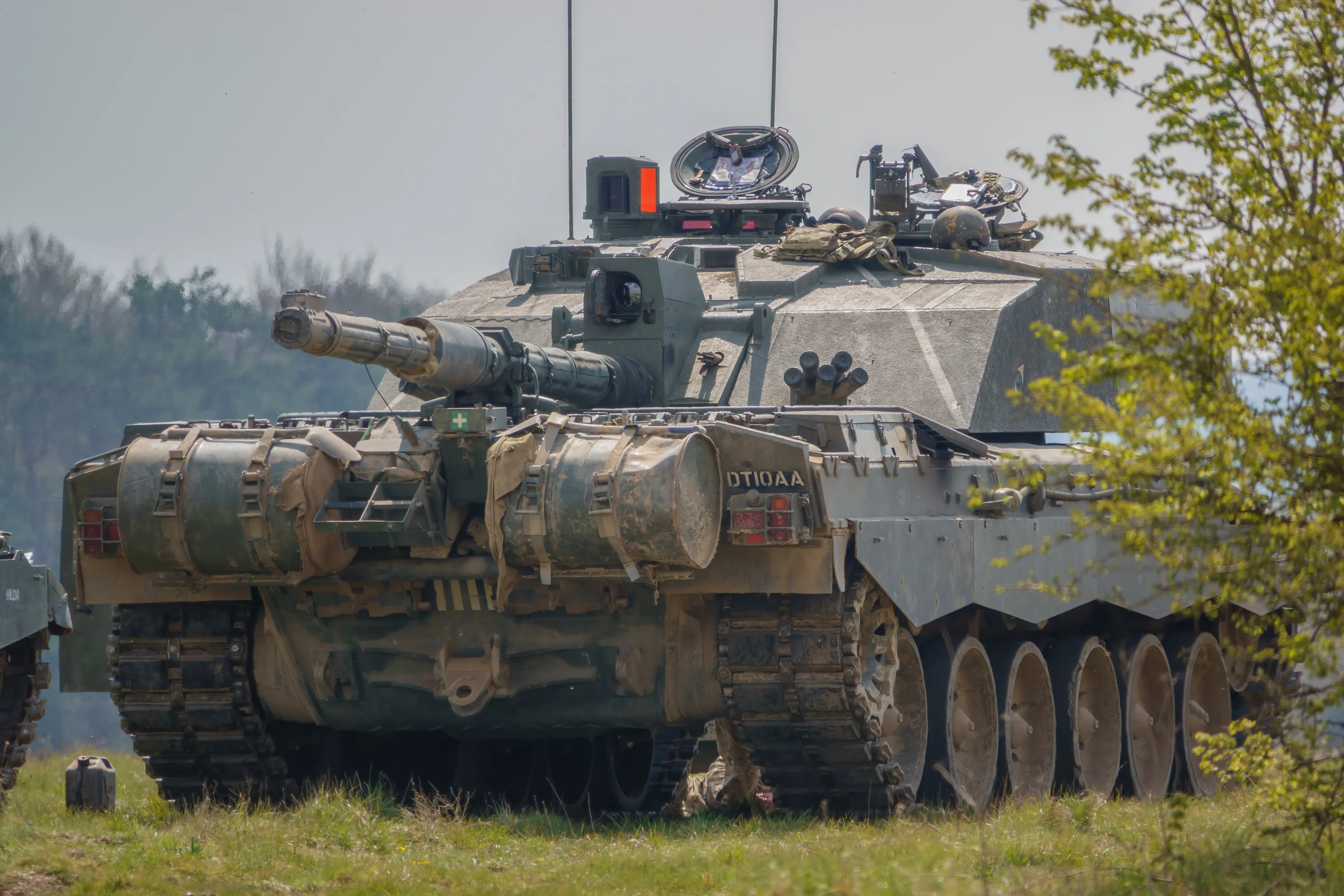 oto-co-mog-czo-gi-challenger-2-dla-ukrainy-brytyjski-resort